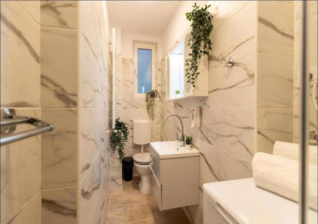 Apartamento Tiny Haven - Cozy In Piata Romana Bucarest
