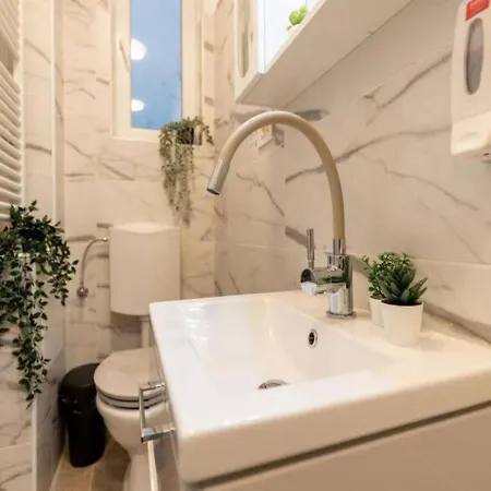 Tiny Haven - Cozy Studio In Piata Romana Bucharest Exterior photo